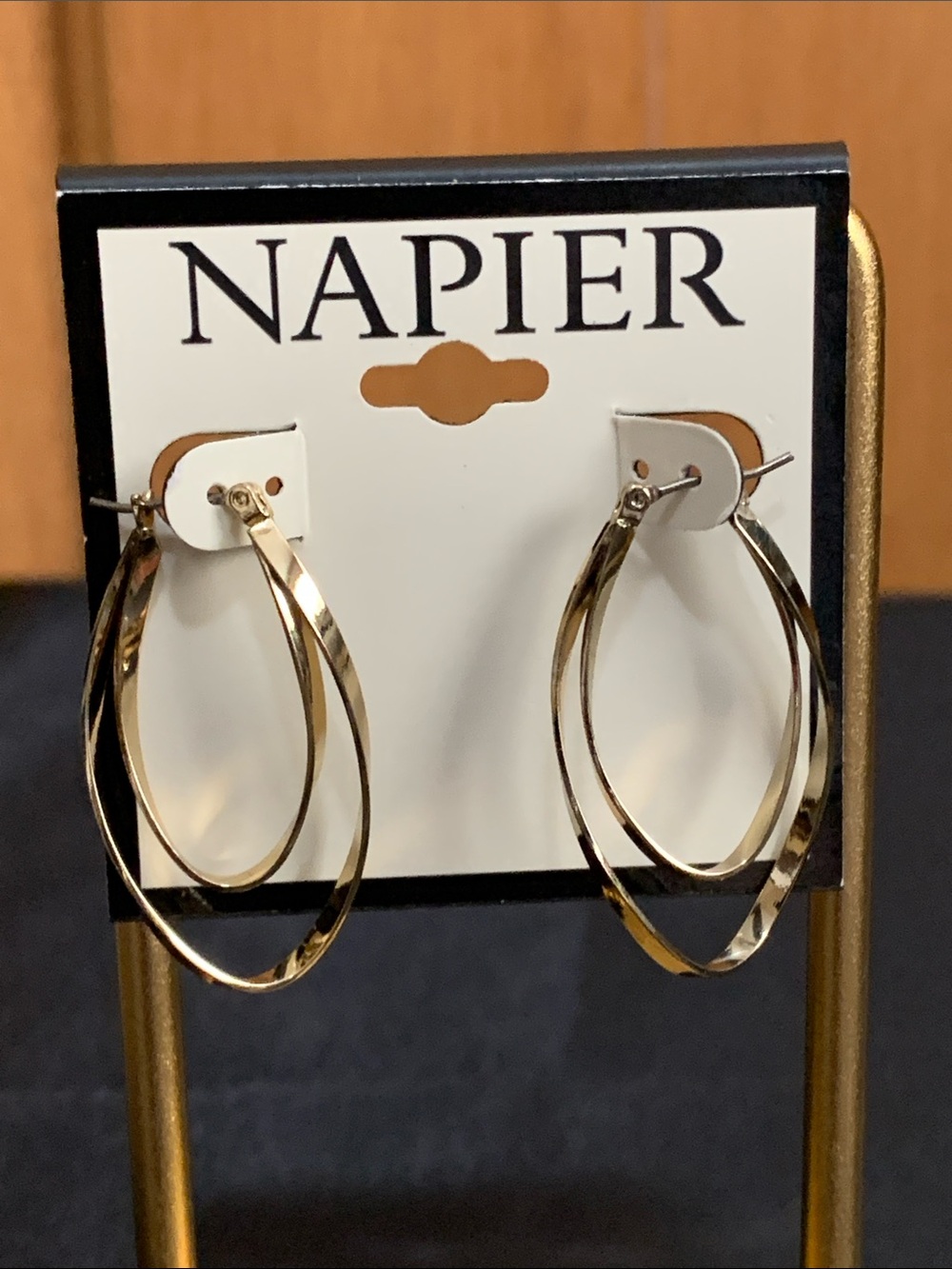 NWT Napier gold tone earrings